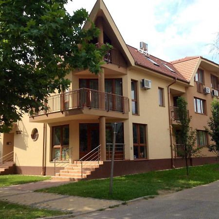 My Home Apartman Hajduszoboszlo Exterior photo